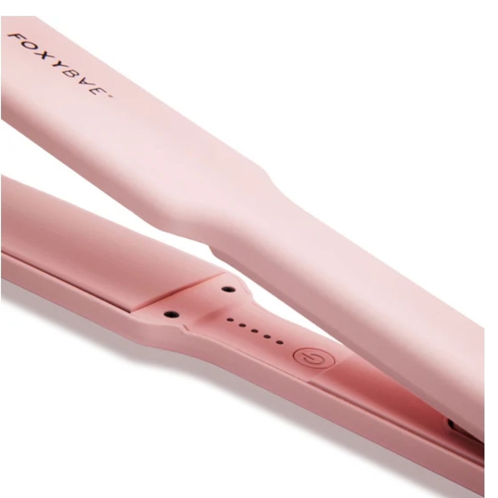 New! Foxybae Blush Flat Iron - Picture 3 of 5